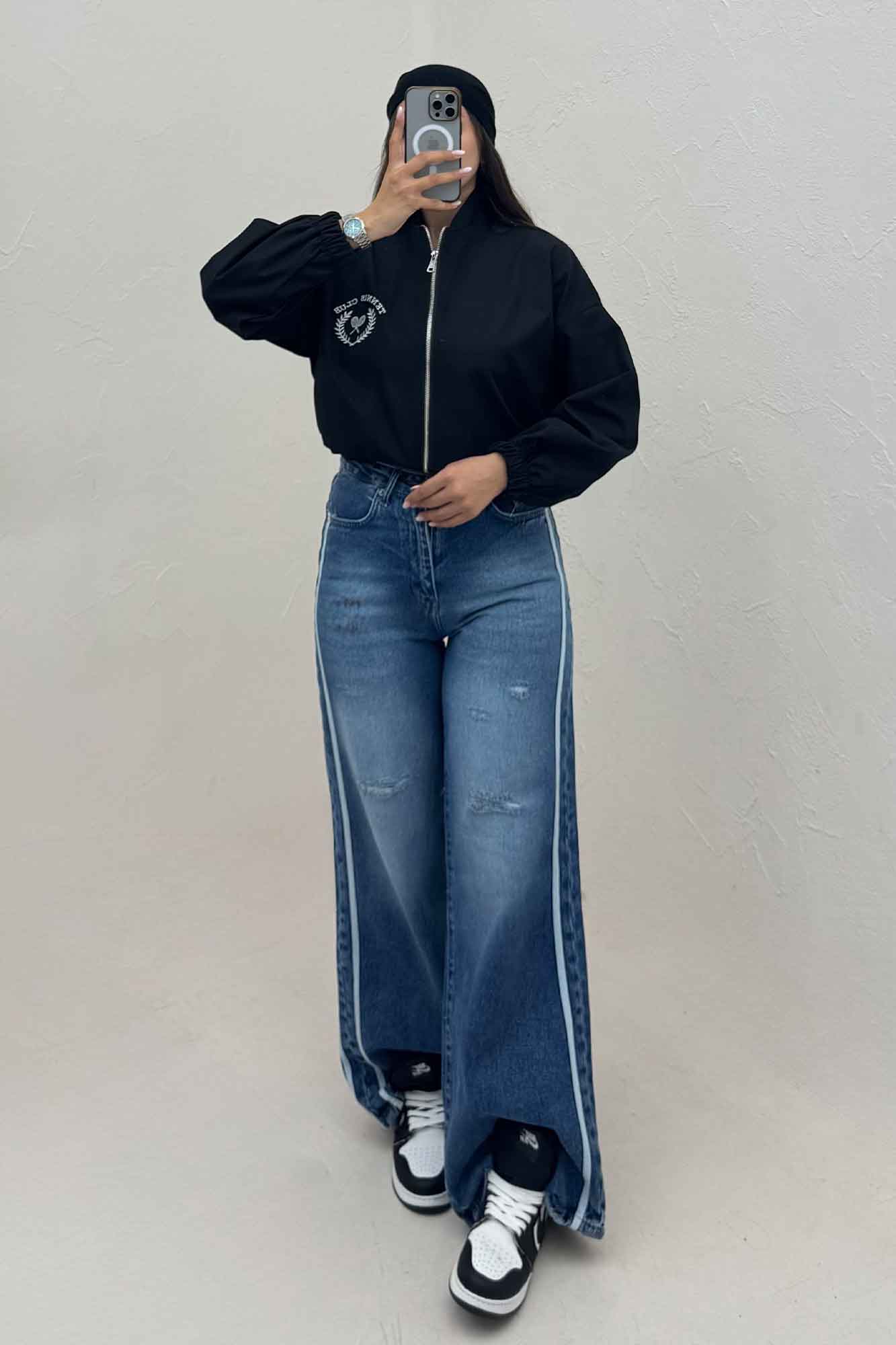 بامبر پارکا پشت گلدوزی تنیس