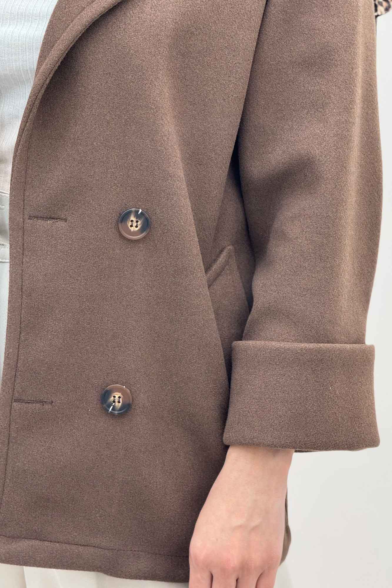 پالتو یقه انگلیسی چهار دکمه فوتر LOOK