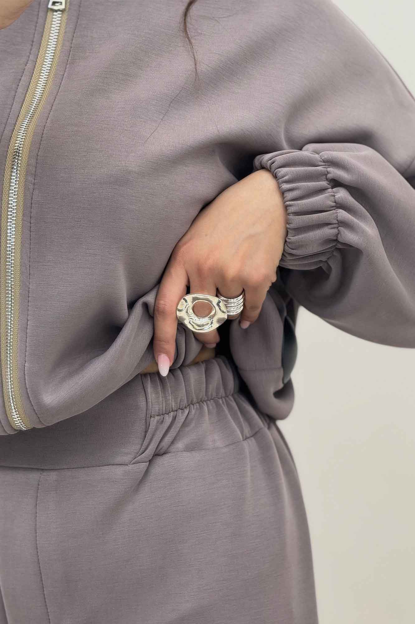 ست سویشرت و شلوار لیزری اویشو