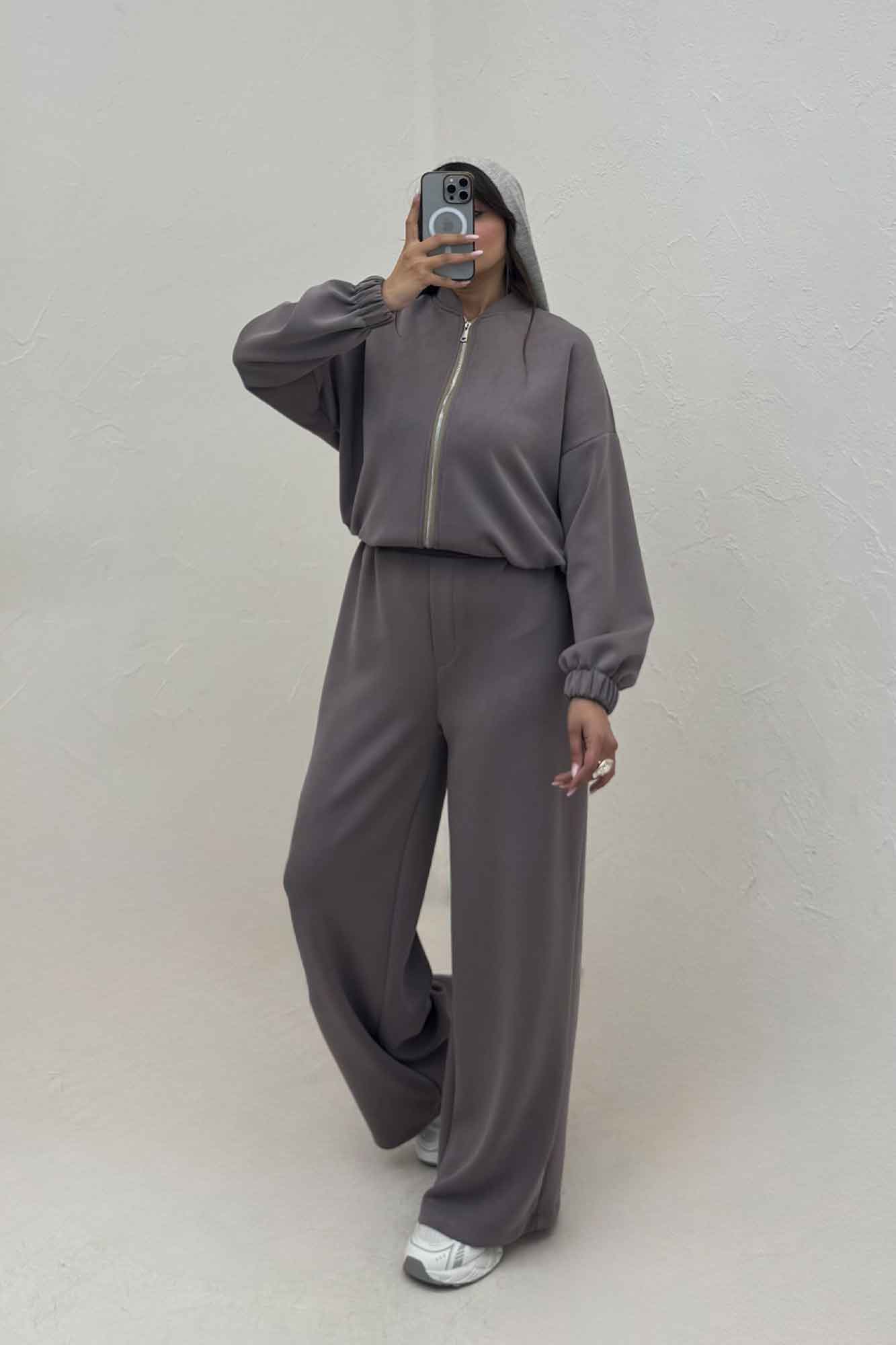 ست سویشرت و شلوار لیزری اویشو