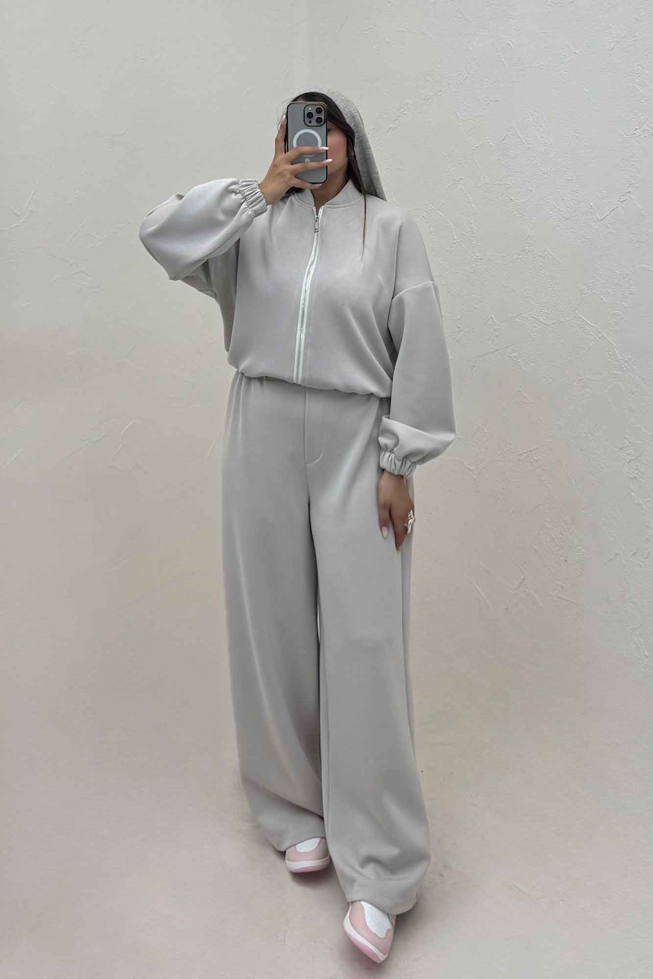 ست سویشرت و شلوار لیزری اویشو