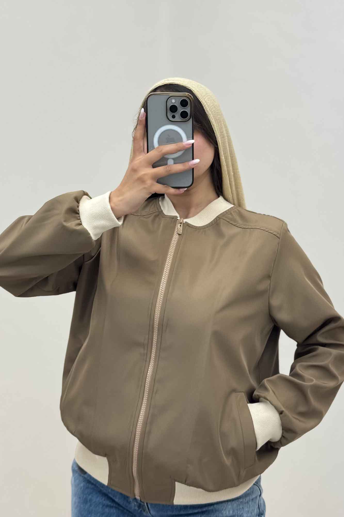 بامبر جکت سانتانا