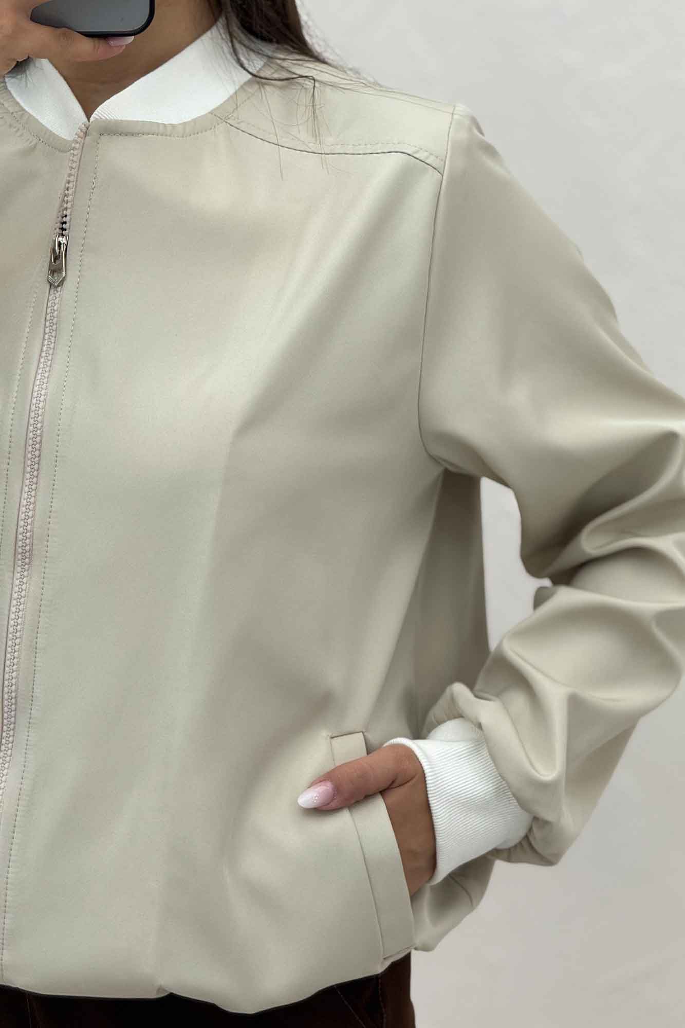 بامبر جکت سانتانا