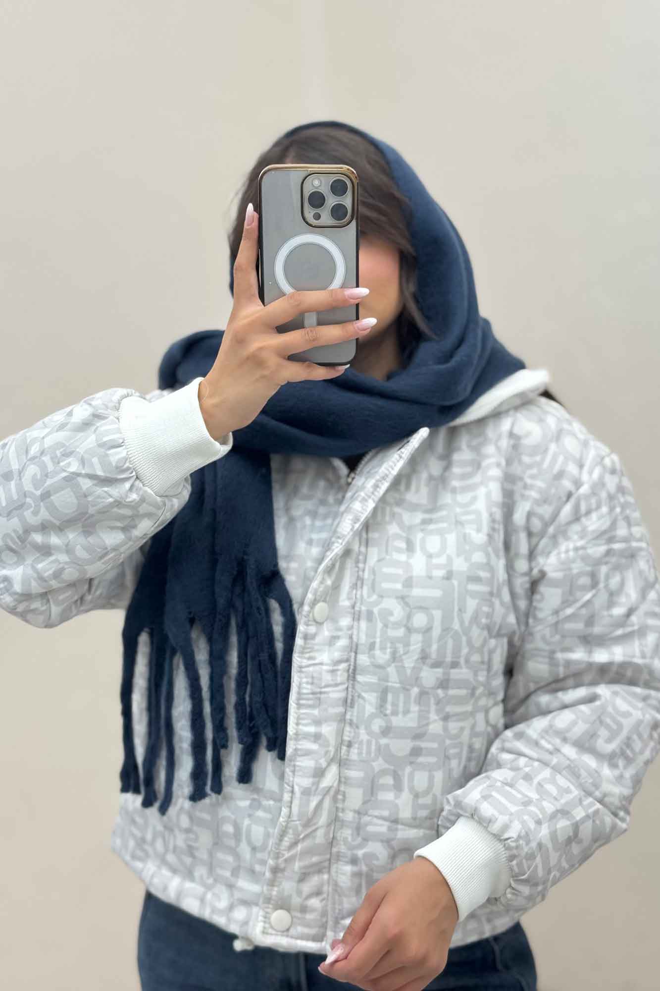 کاپشن طرحدار مچ کش کد 438