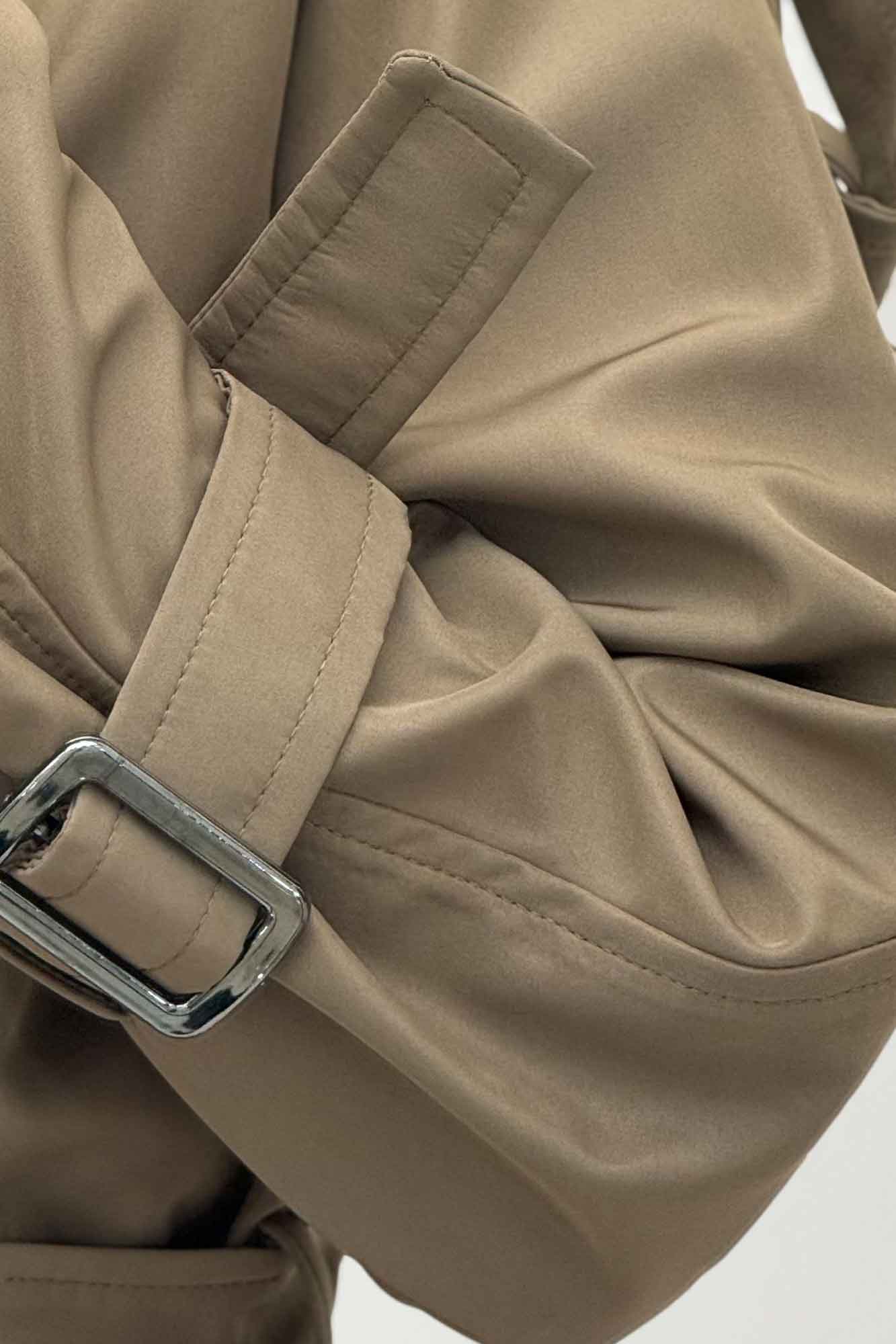 کت سانتانا یقه ایستاده آستین سگک