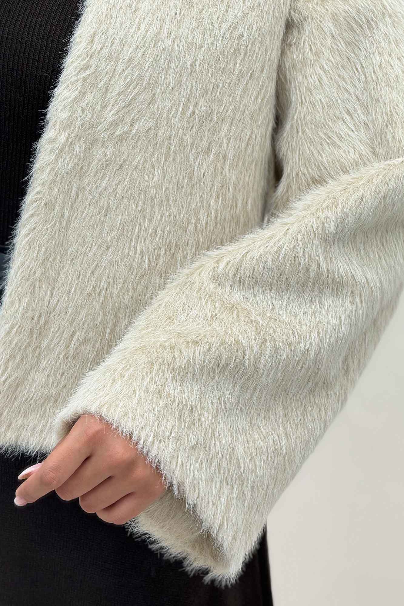 کت خز کوتاه آستردار