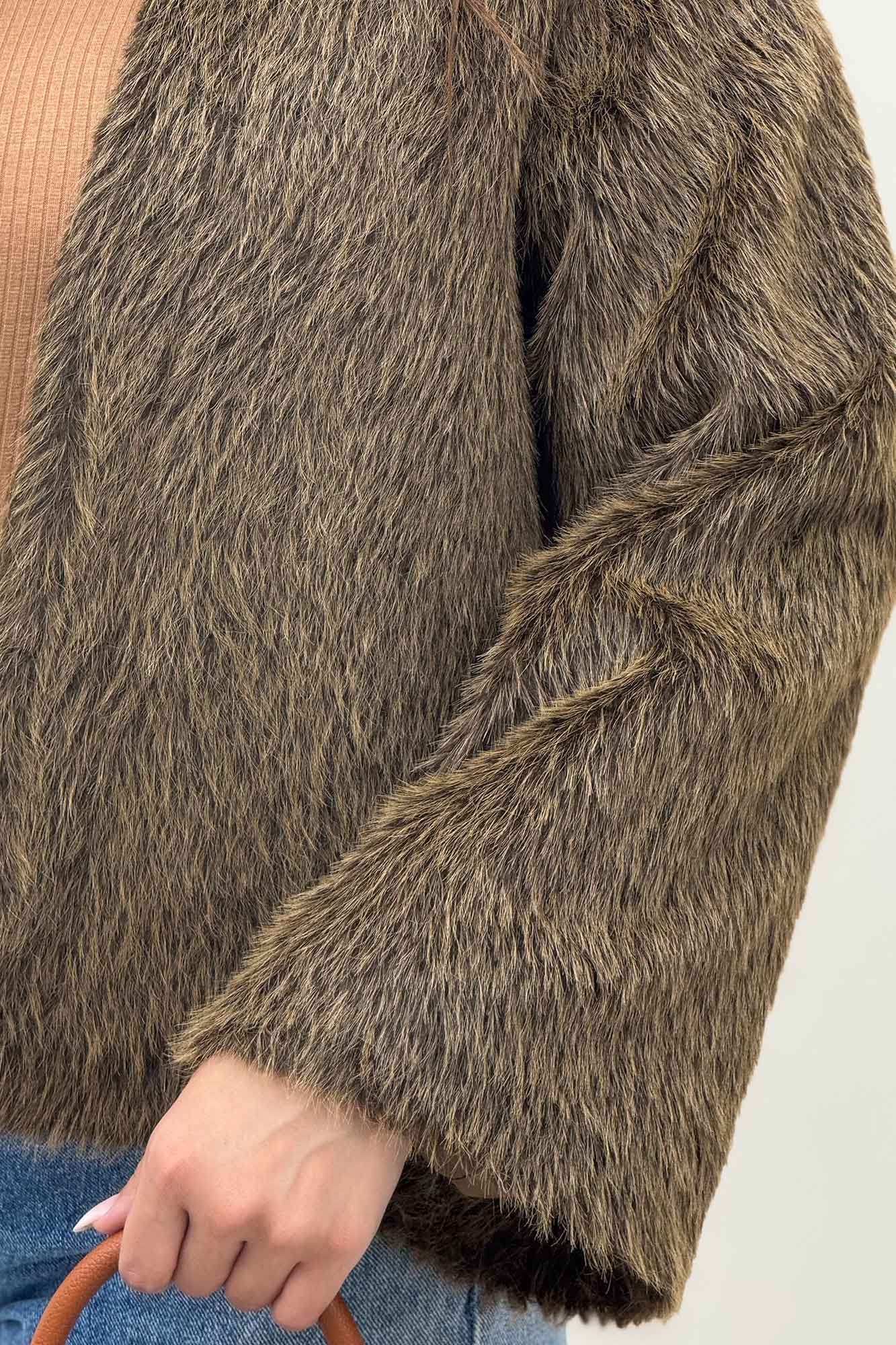 کت خز کوتاه آستردار