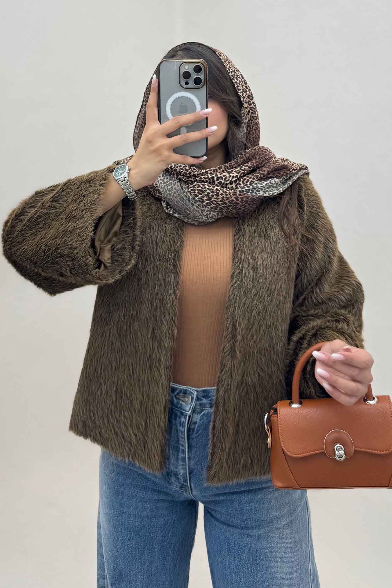 کت خز کوتاه آستردار