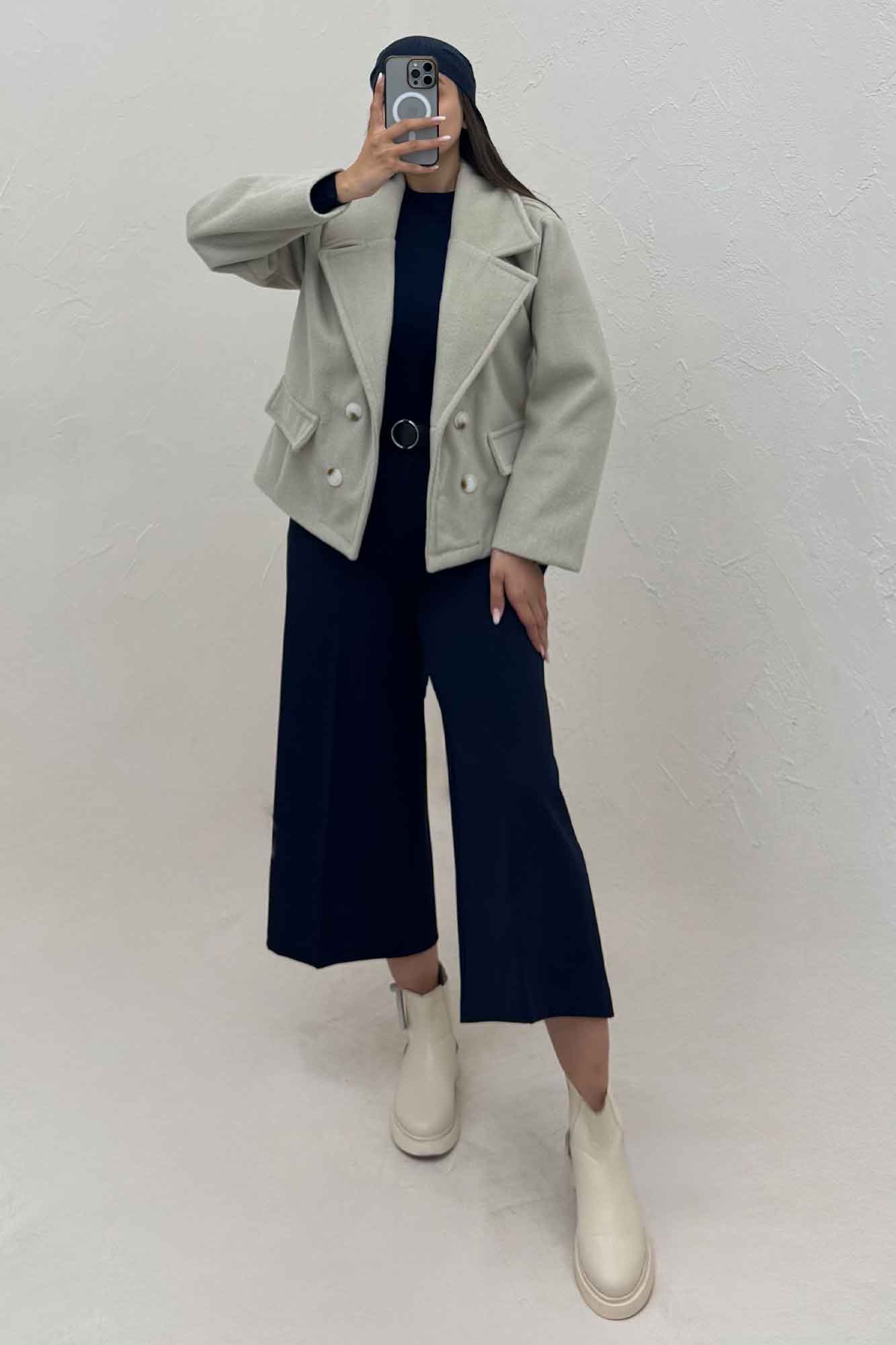 کت فوتر کشمیر در جیب پیله