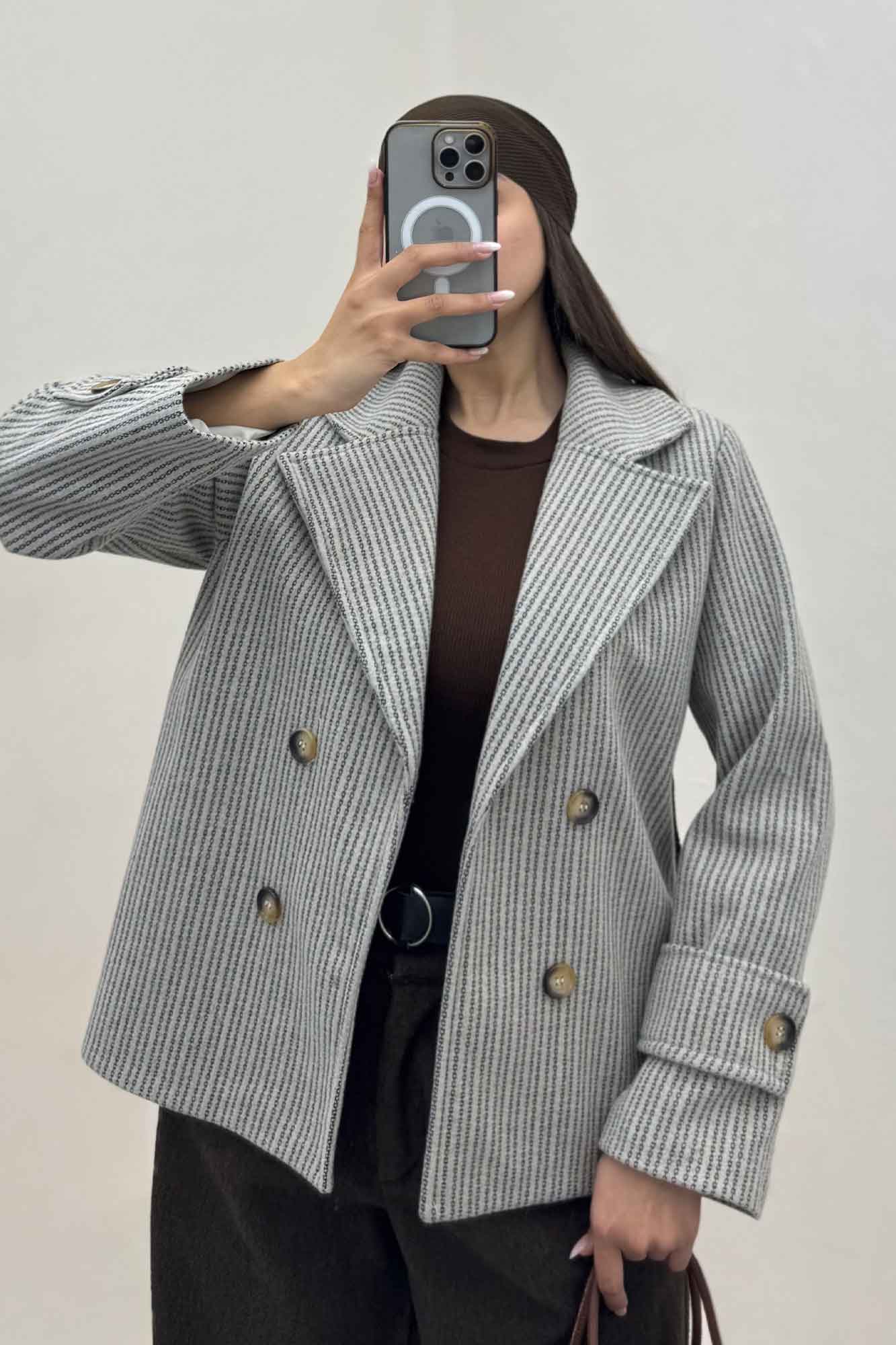 پالتو فوتر زنجیری آستردار چهار دکمه