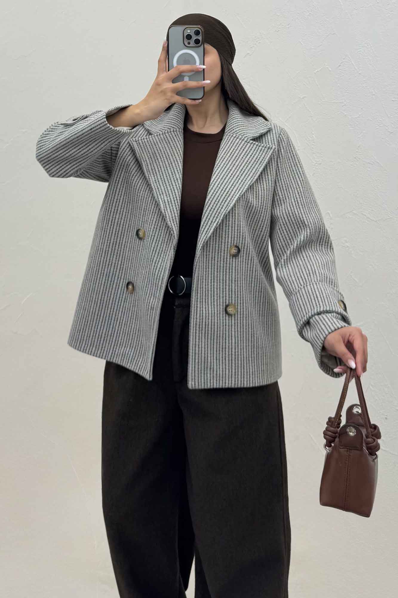 پالتو فوتر زنجیری آستردار چهار دکمه