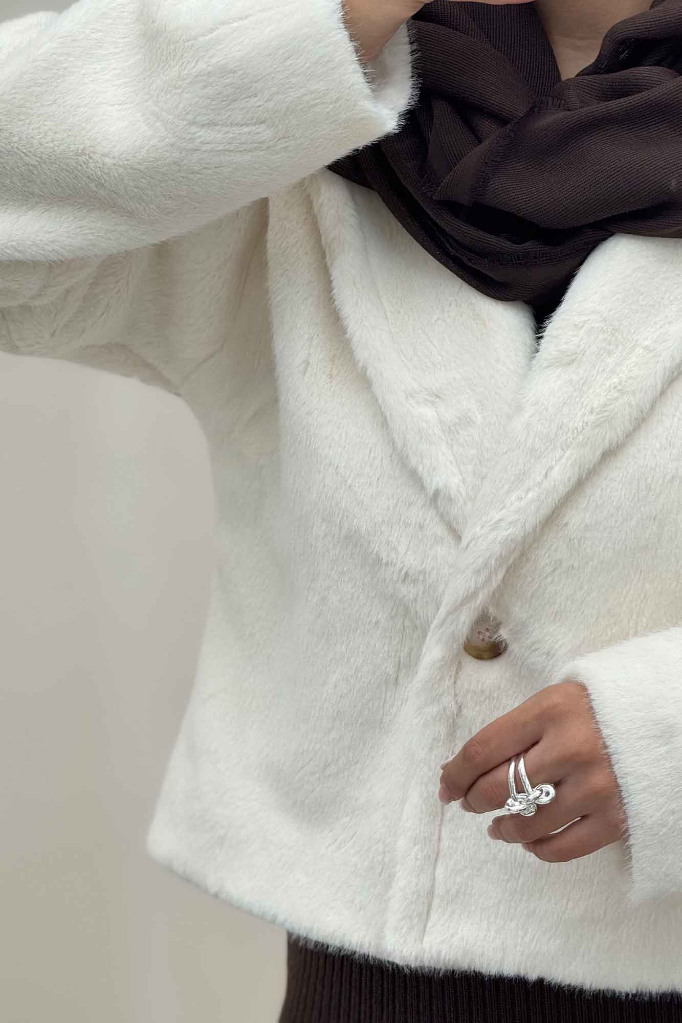 کت پوست آستردار تک دکمه