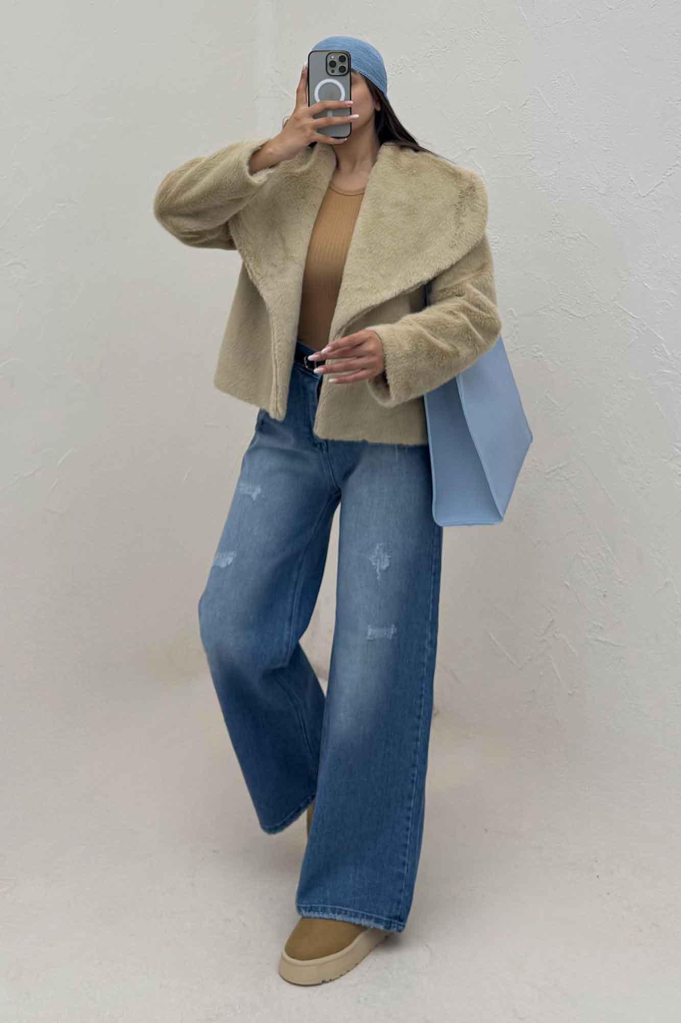 کت پوست آستردار یقه پهن