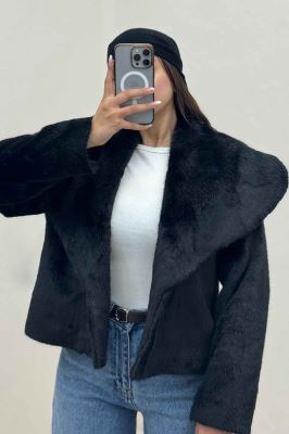 کت پوست آستردار یقه پهن