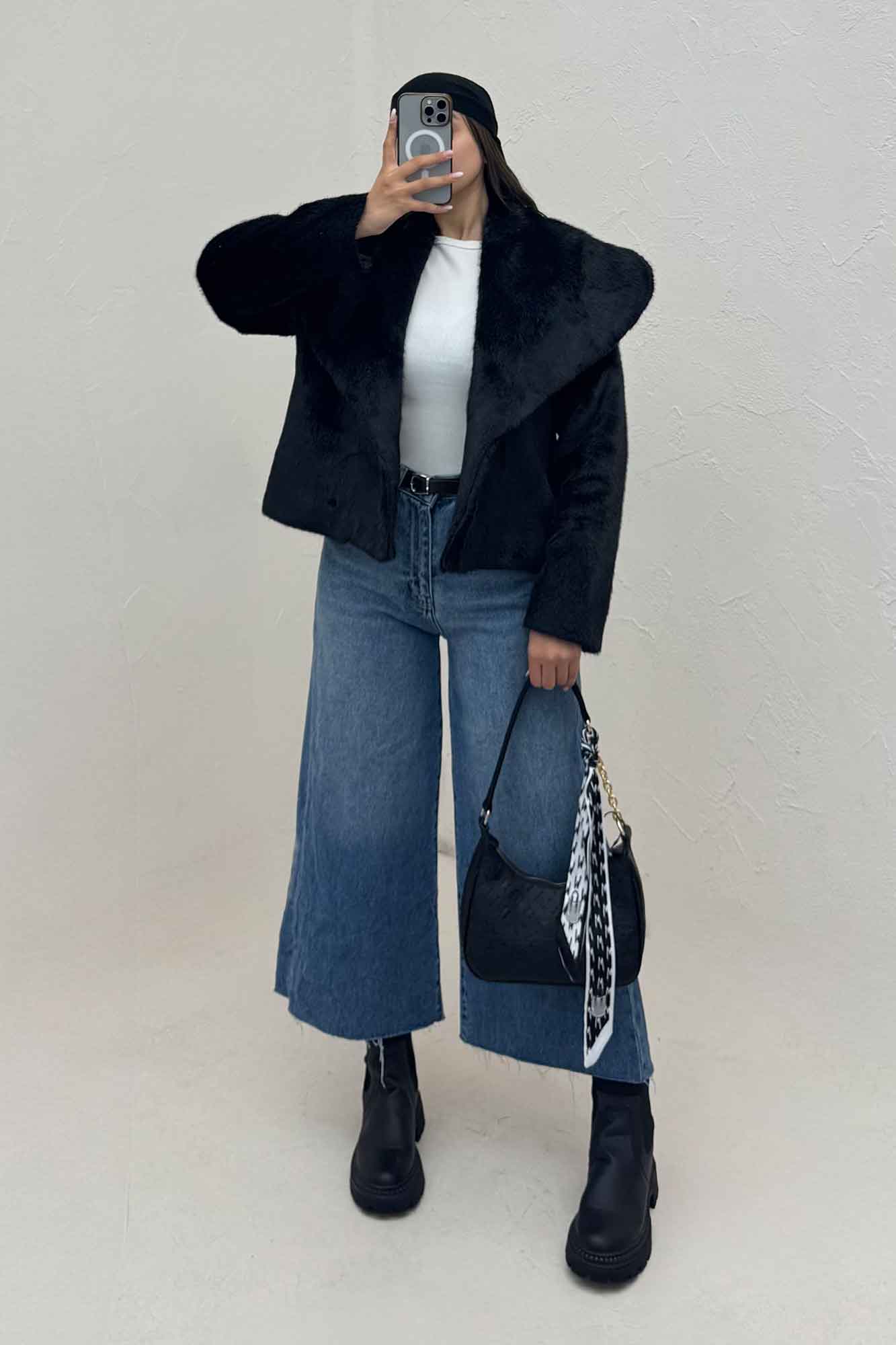 کت پوست آستردار یقه پهن