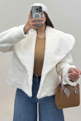 کت پوست آستردار یقه پهن