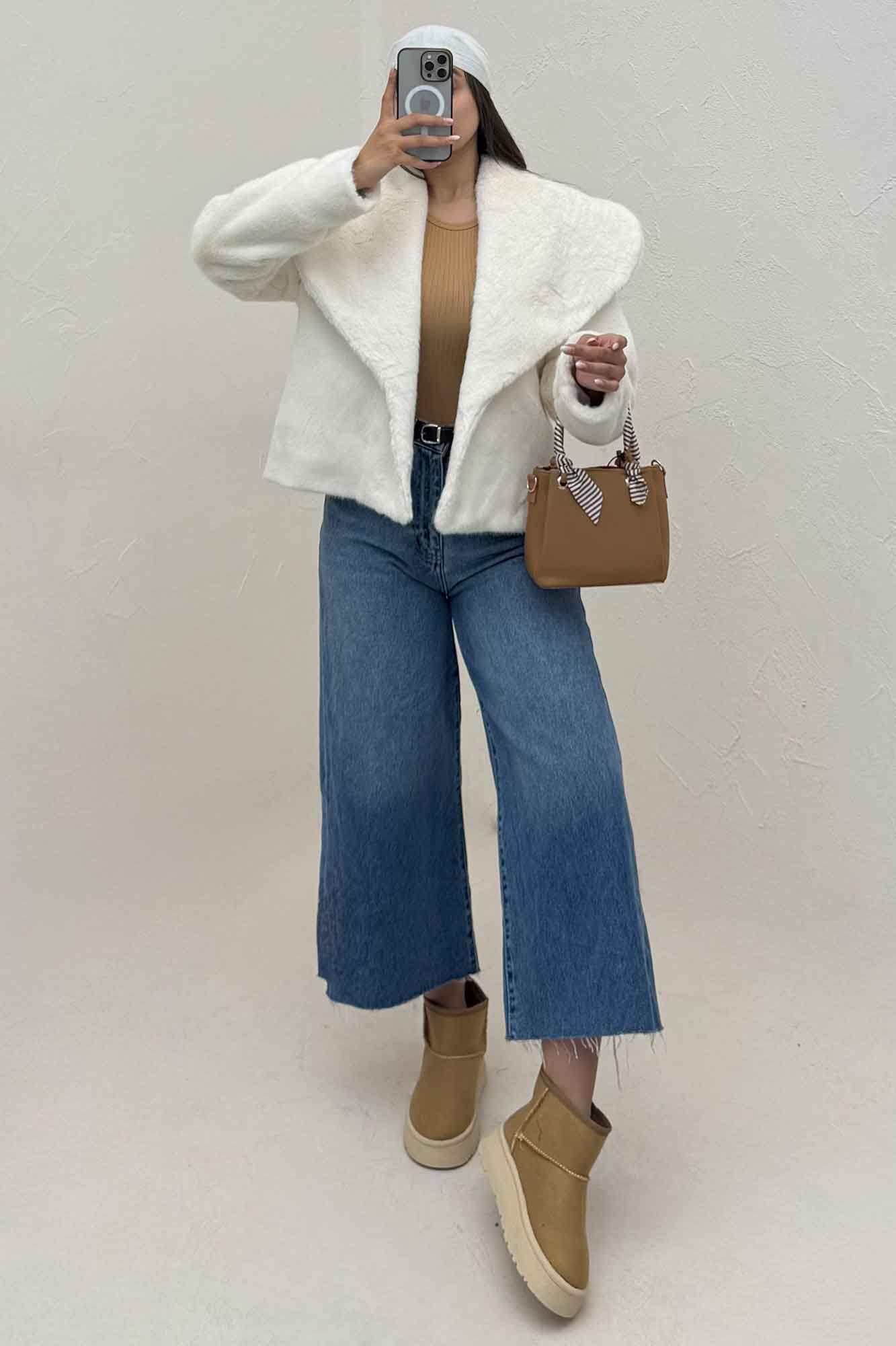 کت پوست آستردار یقه پهن