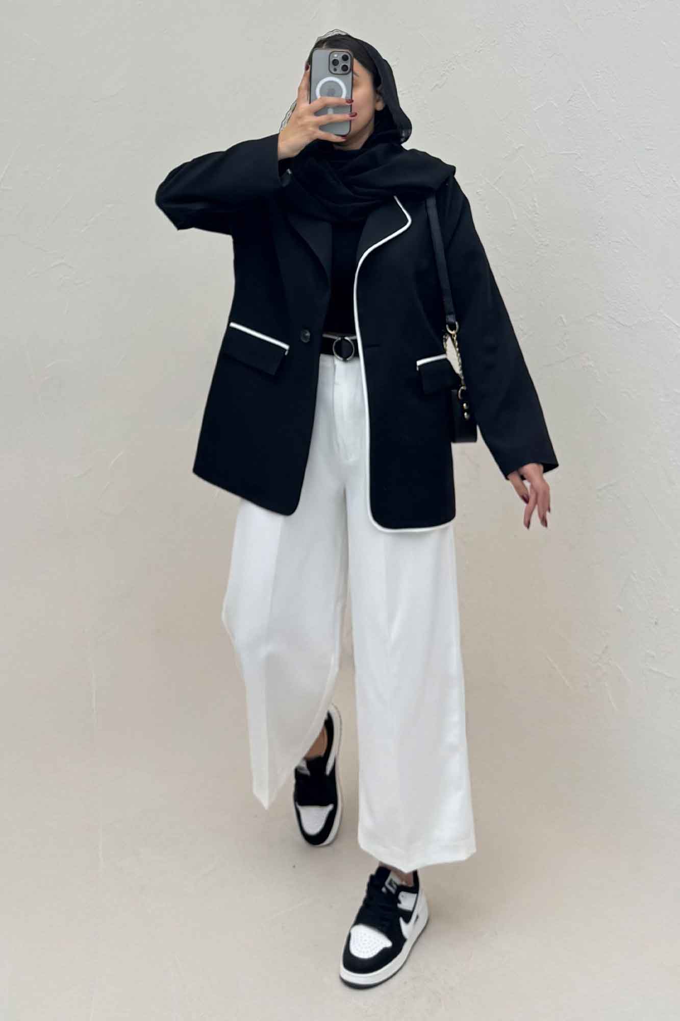 کت مازراتی مغزی دوزی سفید مارکو