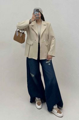 کت مازراتی در جیب پیله لبه کات