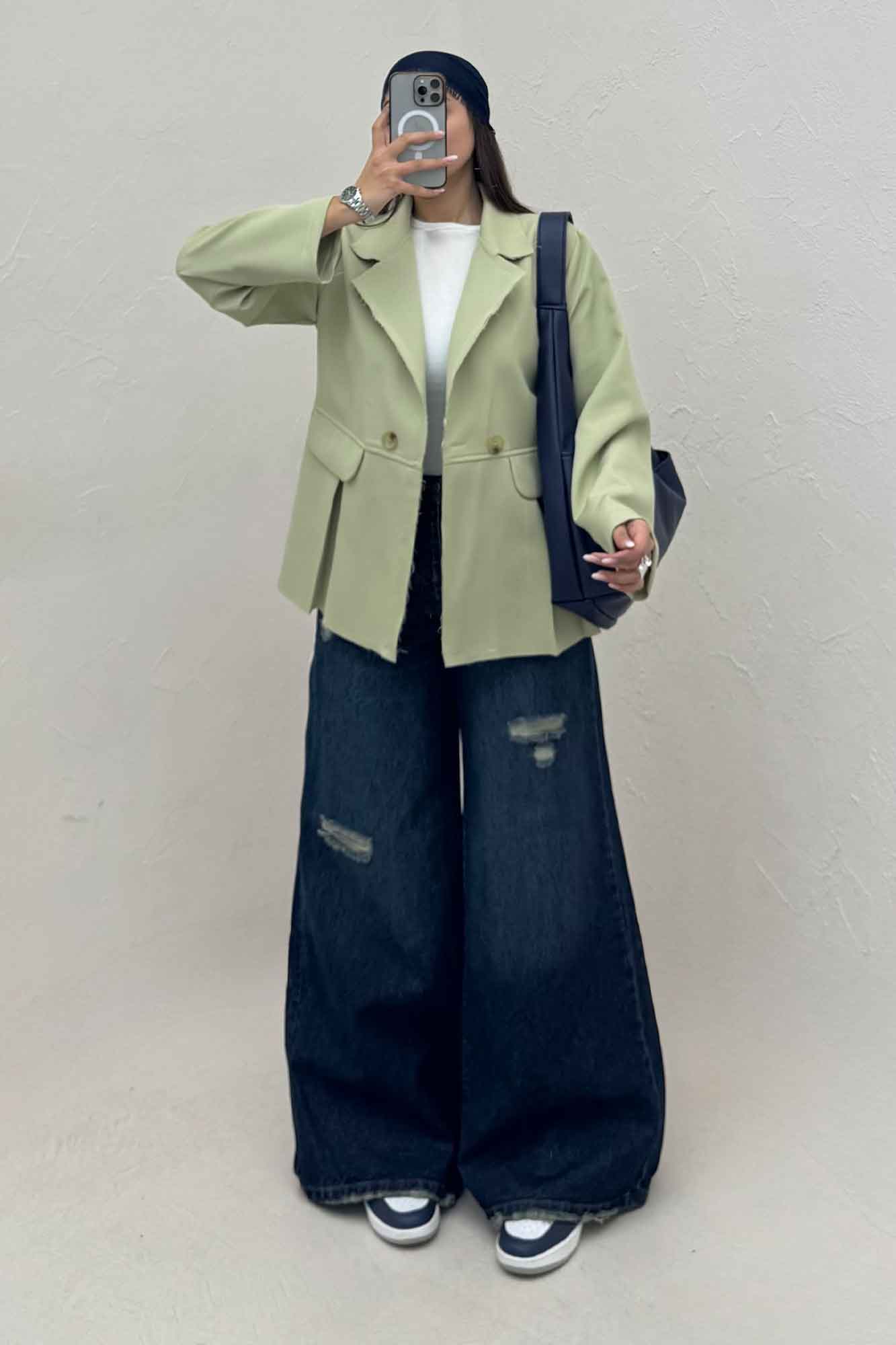 کت مازراتی در جیب پیله لبه کات