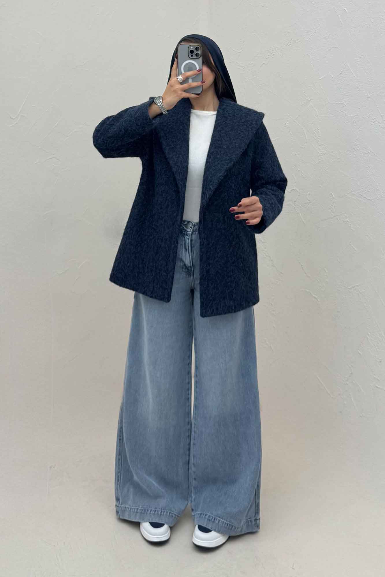 کت ویکتونا آستردار درتا