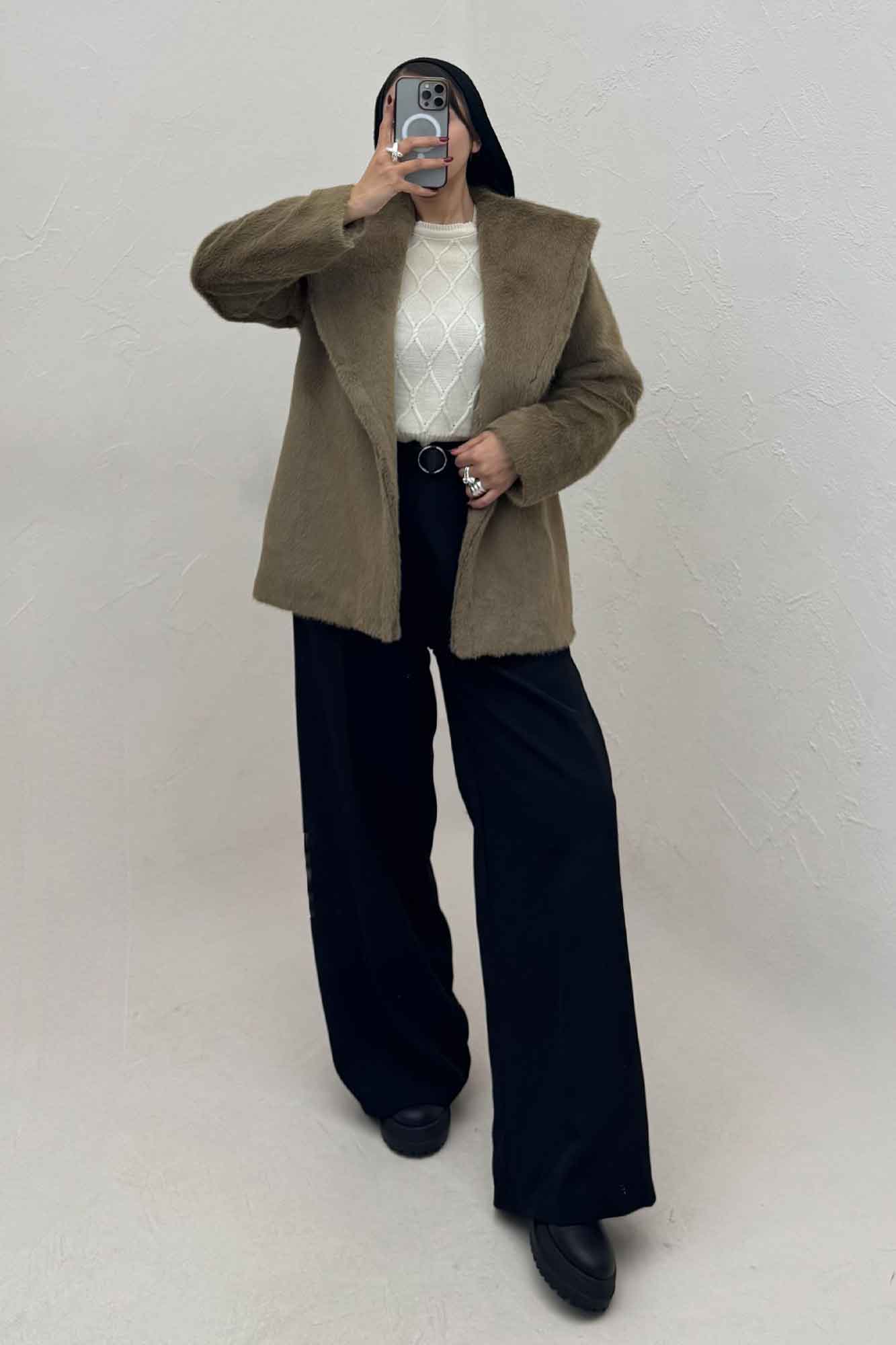 کت پوست آستردار یقه شالی