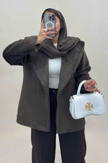 کت پوست آستردار یقه شالی