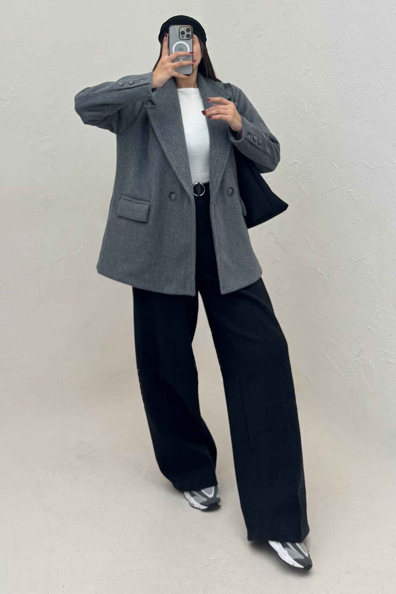 پالتو موهر سه جیب آستردار دو دکمه