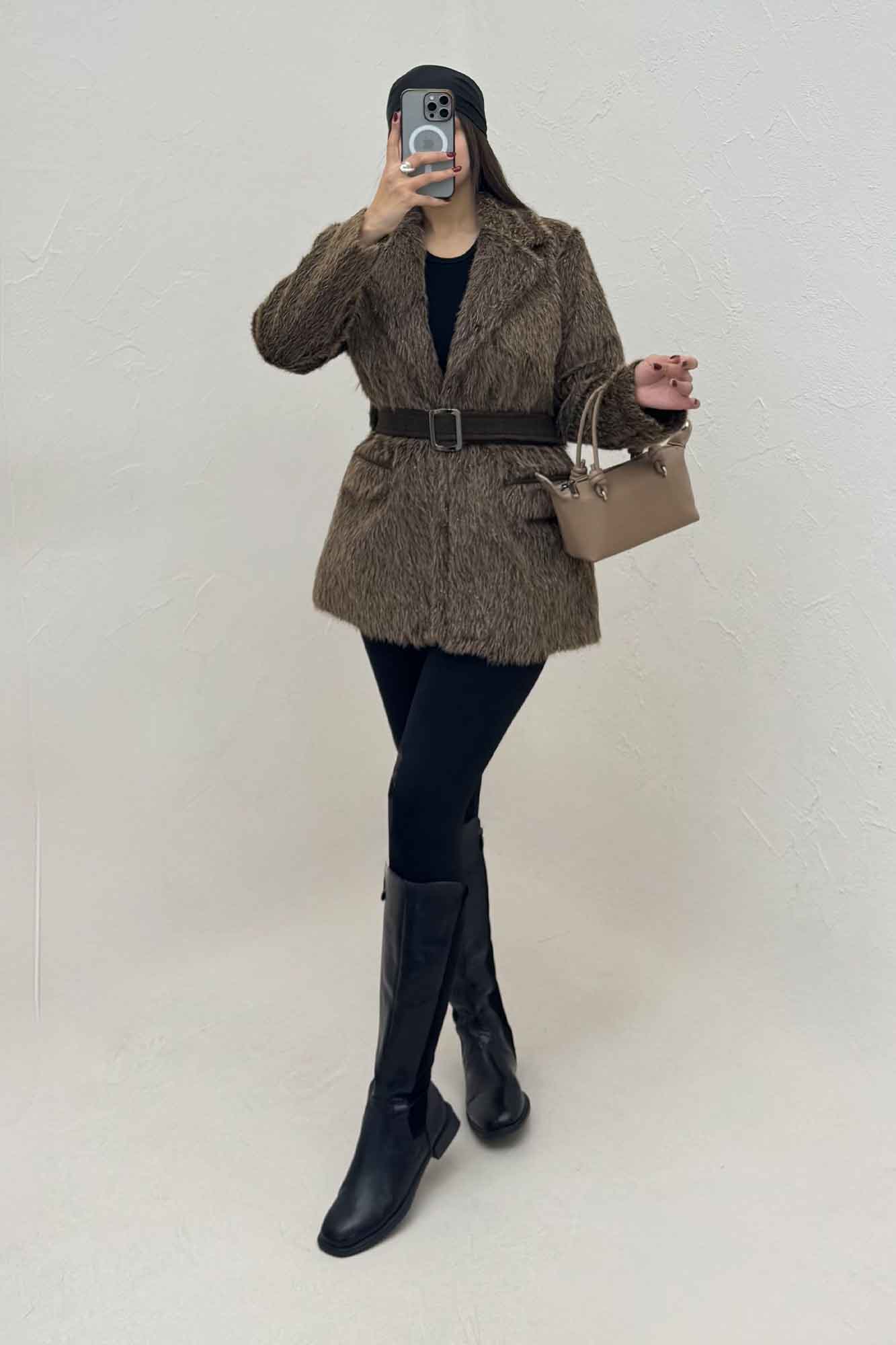 پالتو خزشاین آستردار کمربنددار