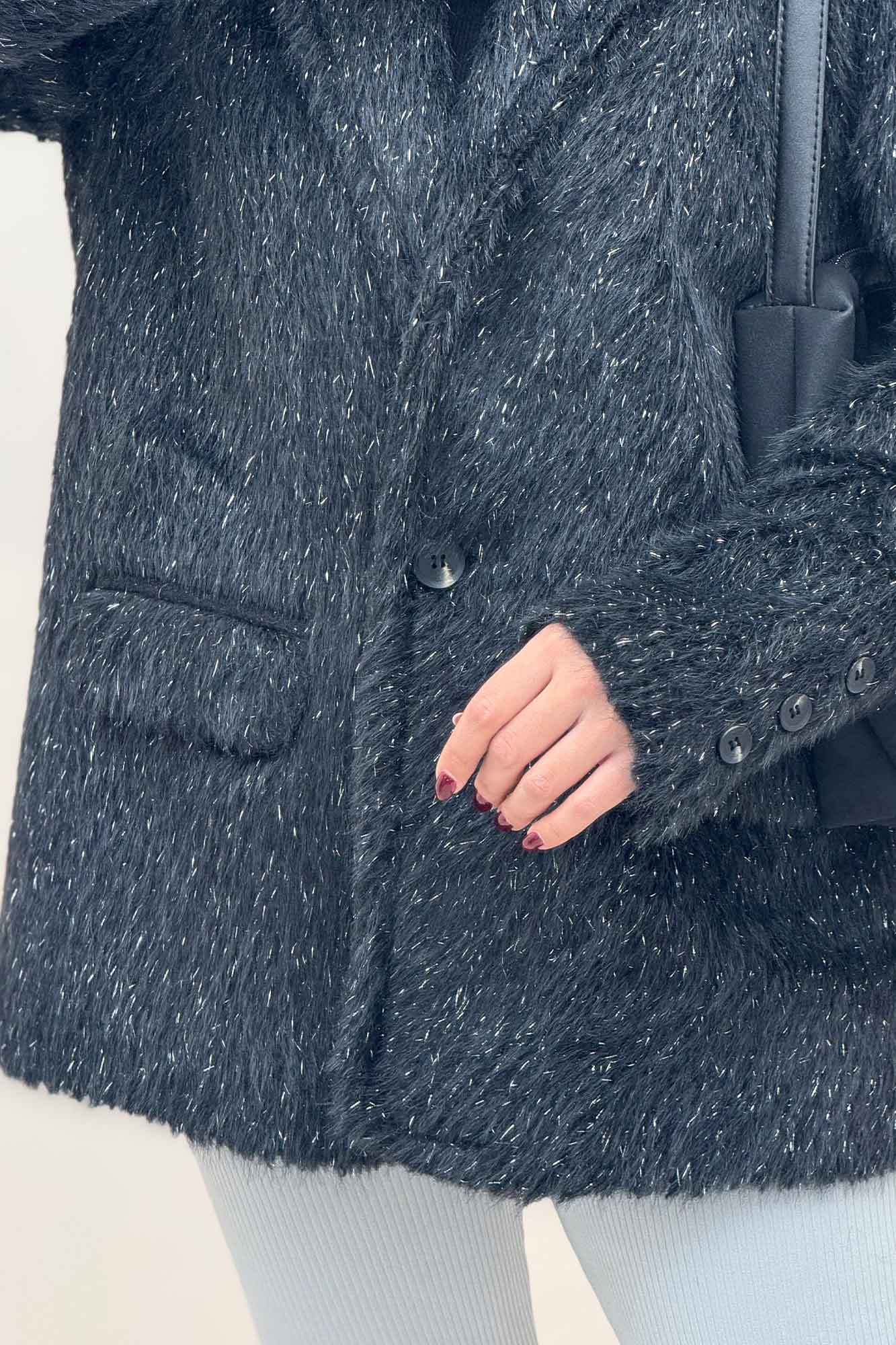 کت آستردار خزشاین پشت چاکدار