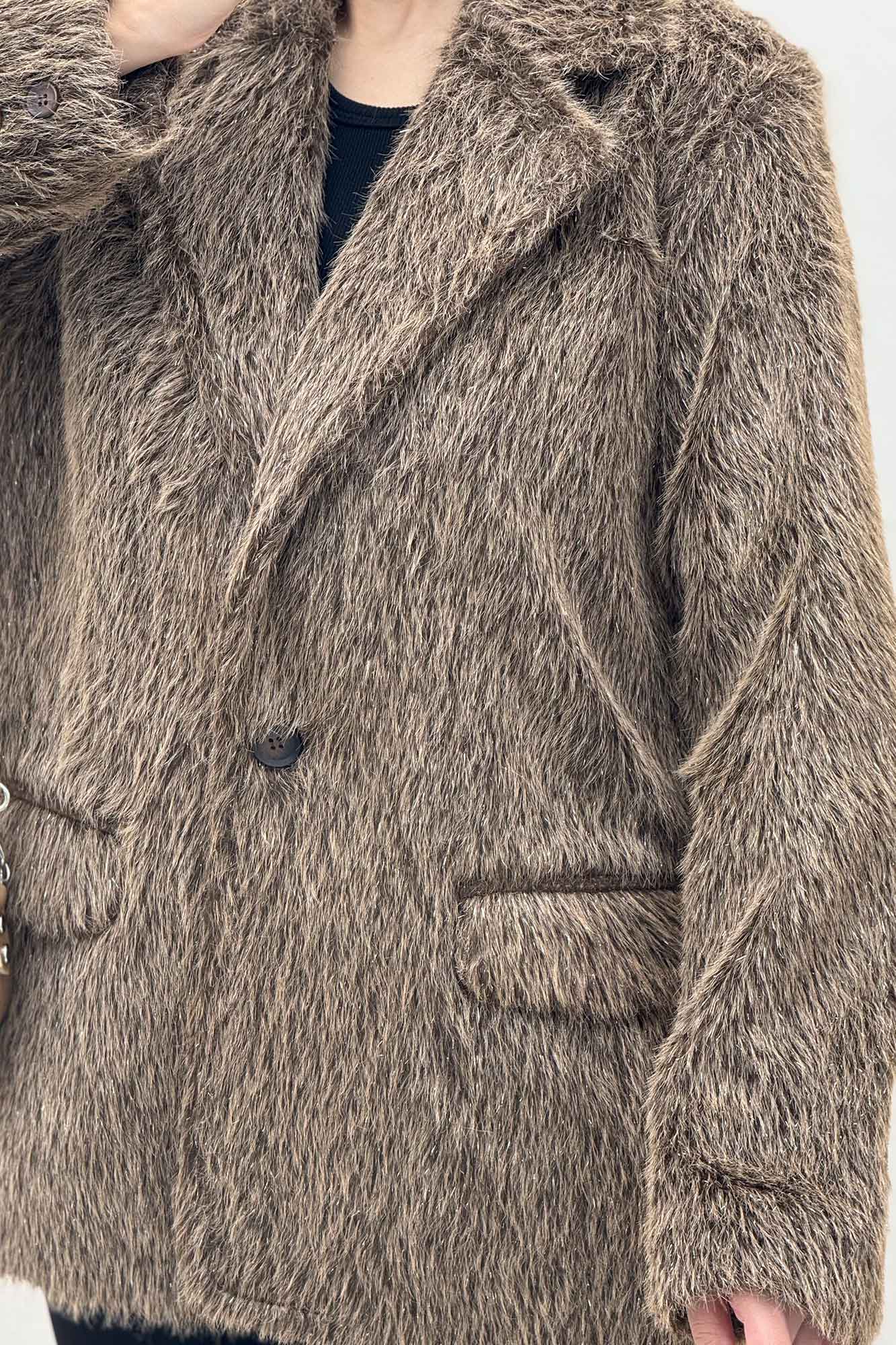 کت آستردار خزشاین پشت چاکدار