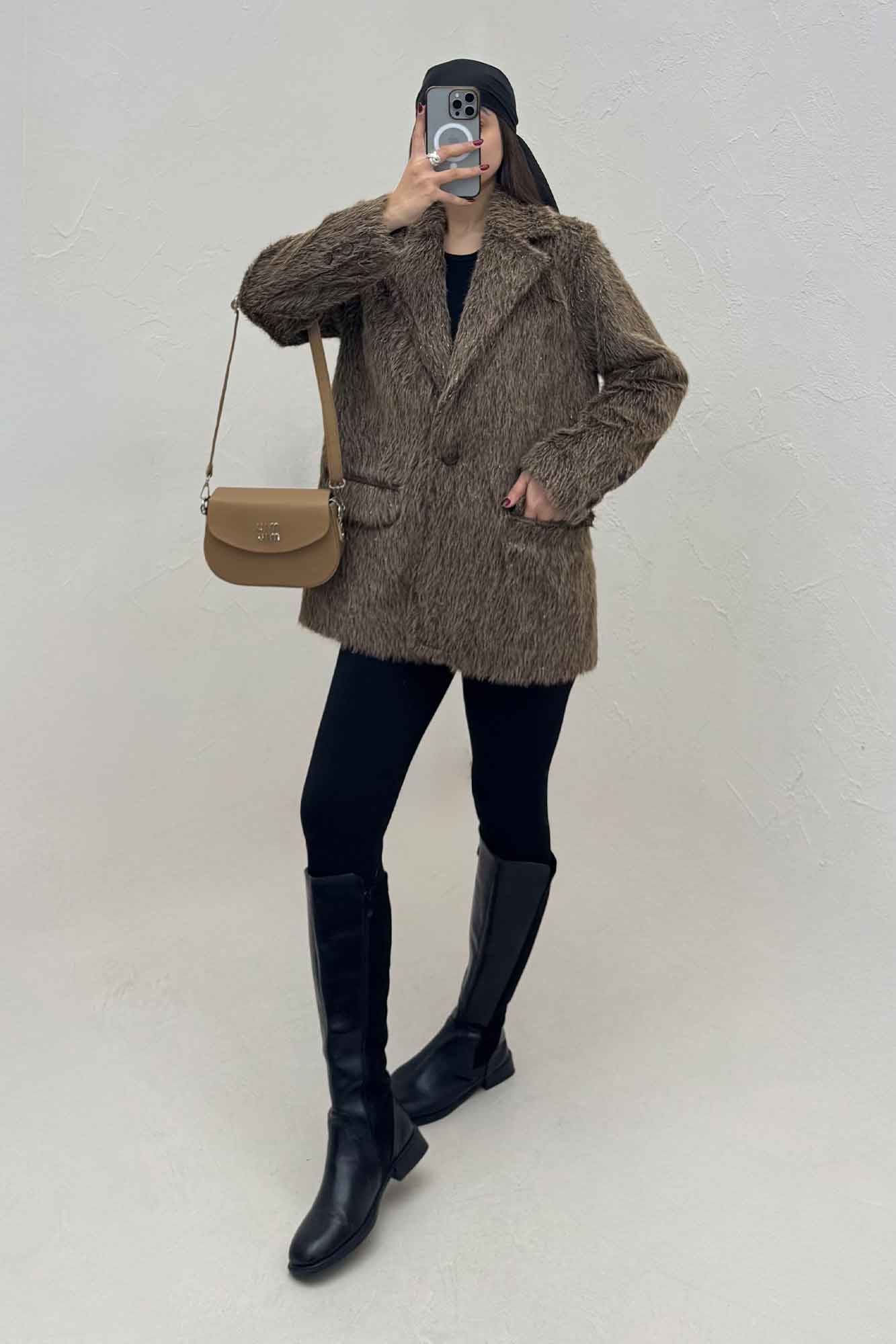 کت آستردار خزشاین پشت چاکدار