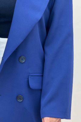 مانتو بلند مازراتی پشت چاکدار