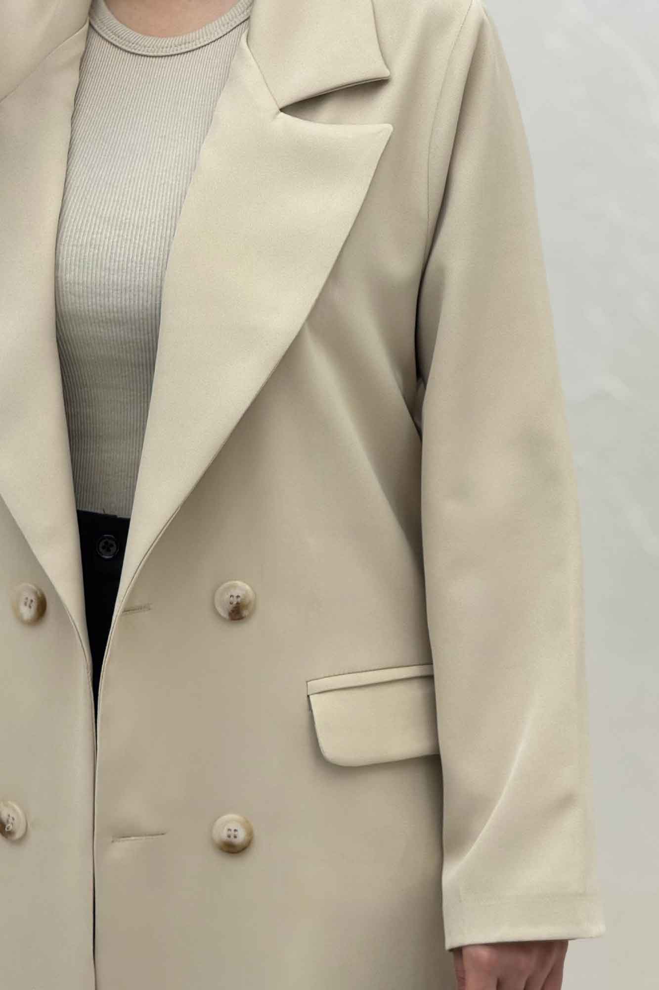 مانتو بلند مازراتی پشت چاکدار