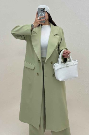 مانتو بلند مازراتی پشت چاکدار