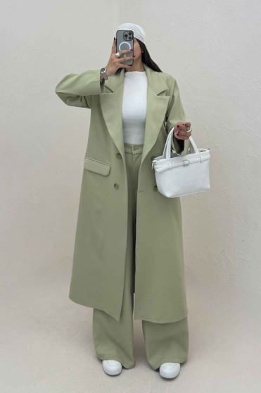 مانتو بلند مازراتی پشت چاکدار