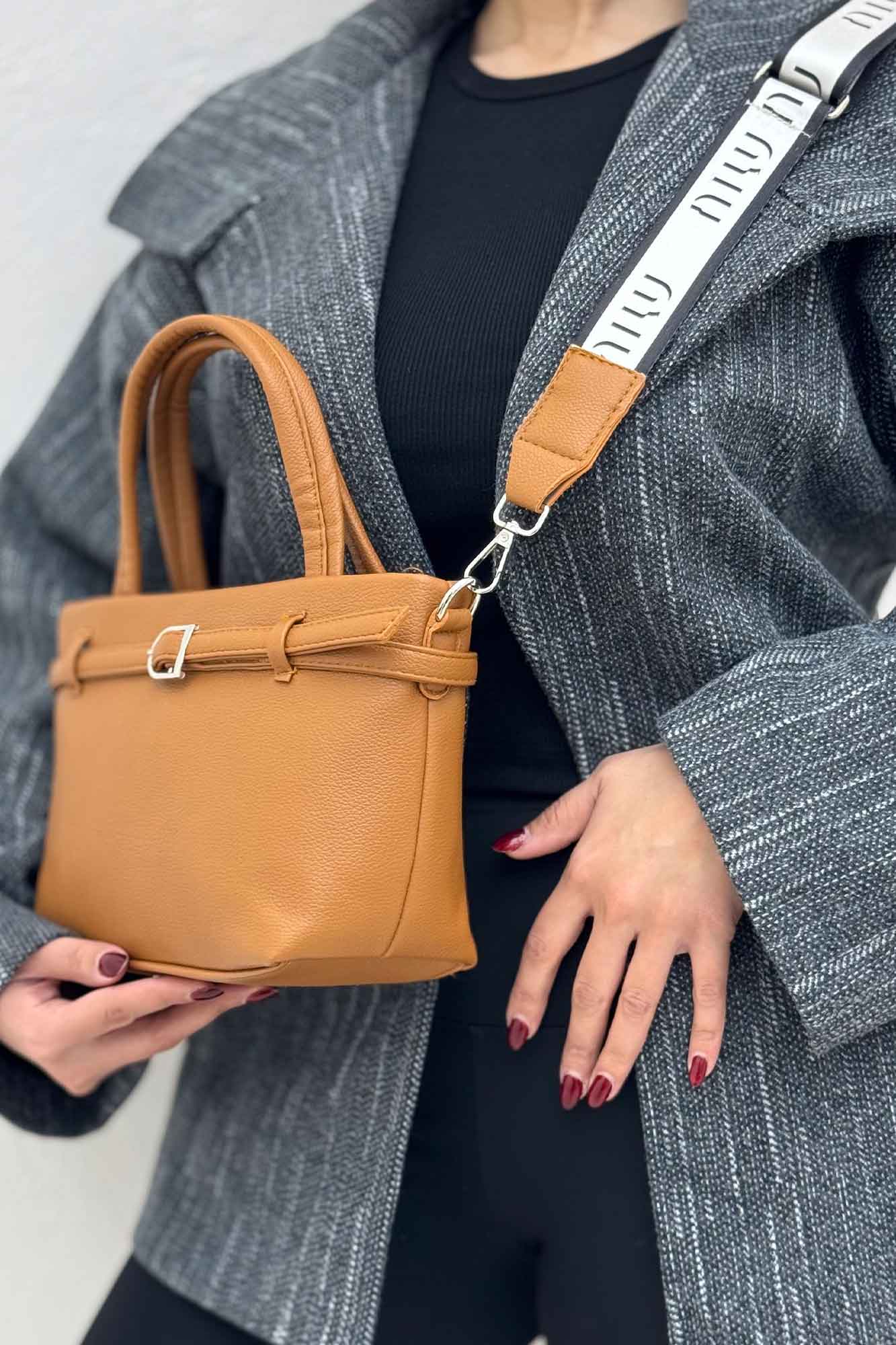 کیف دخترانه جلو سگک میومیو 1927 