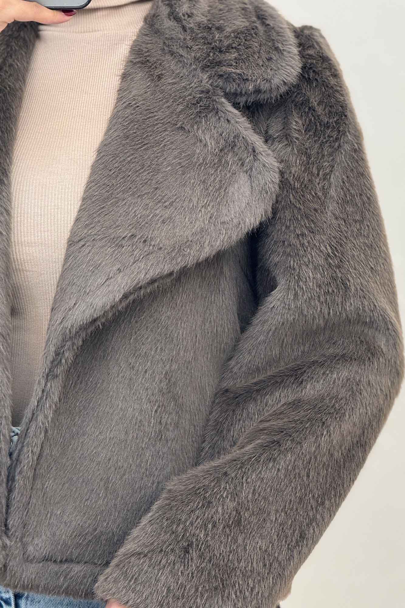 کت پوست آستردار یقه انگلیسی