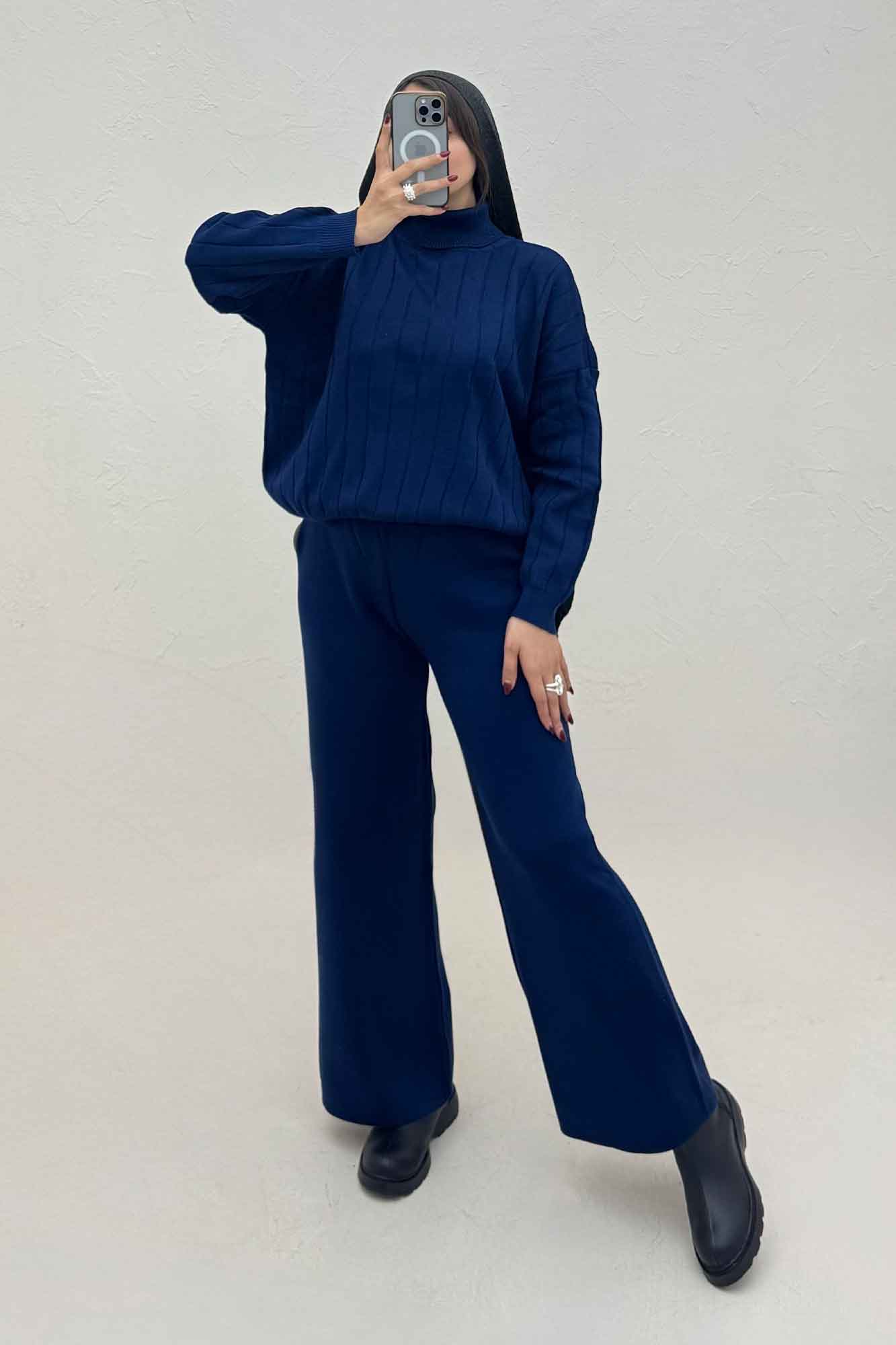 ست بلوز یقه اسکی و شلوار بافت