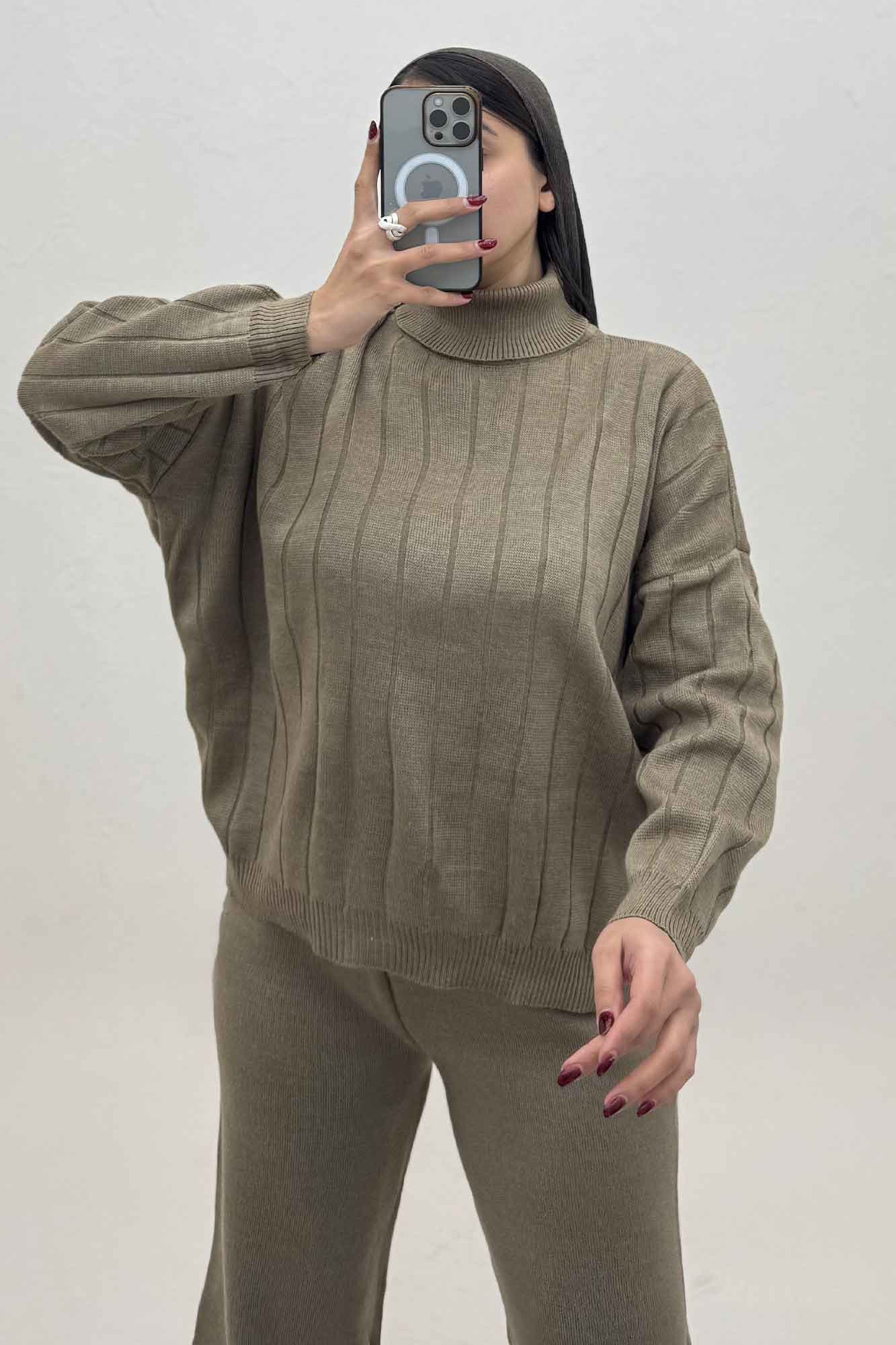 ست بلوز یقه اسکی و شلوار بافت