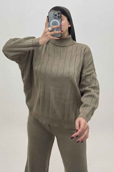 ست بلوز یقه اسکی و شلوار بافت