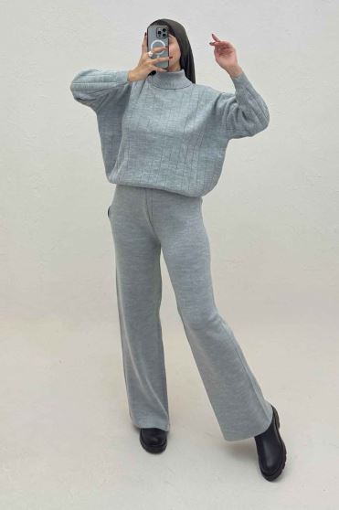 ست بلوز یقه اسکی و شلوار بافت