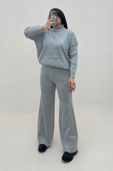 ست بلوز یقه اسکی و شلوار بافت