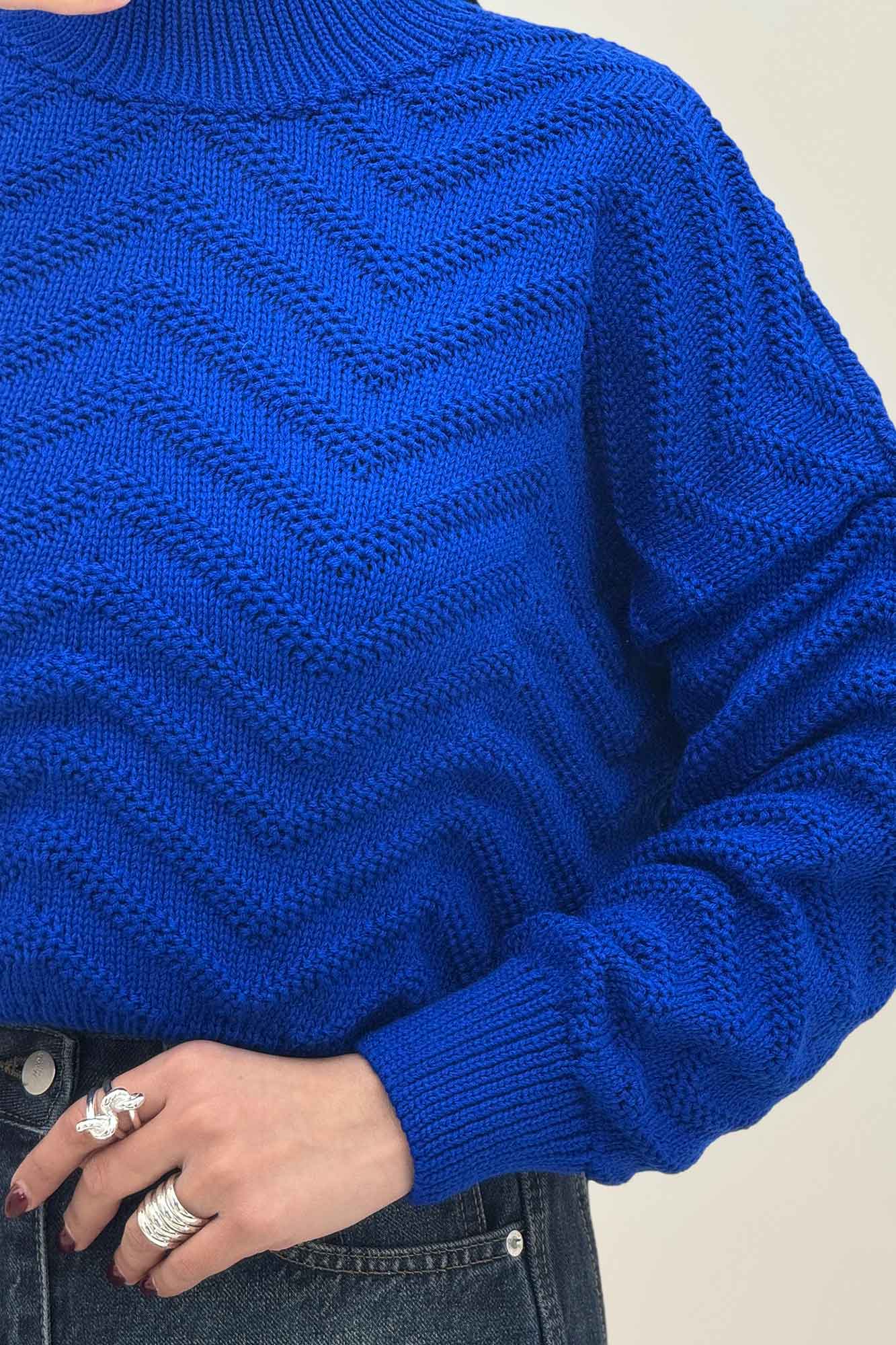 بلوز بافت یقه سه سانت طرح زیگزاگ کد 511