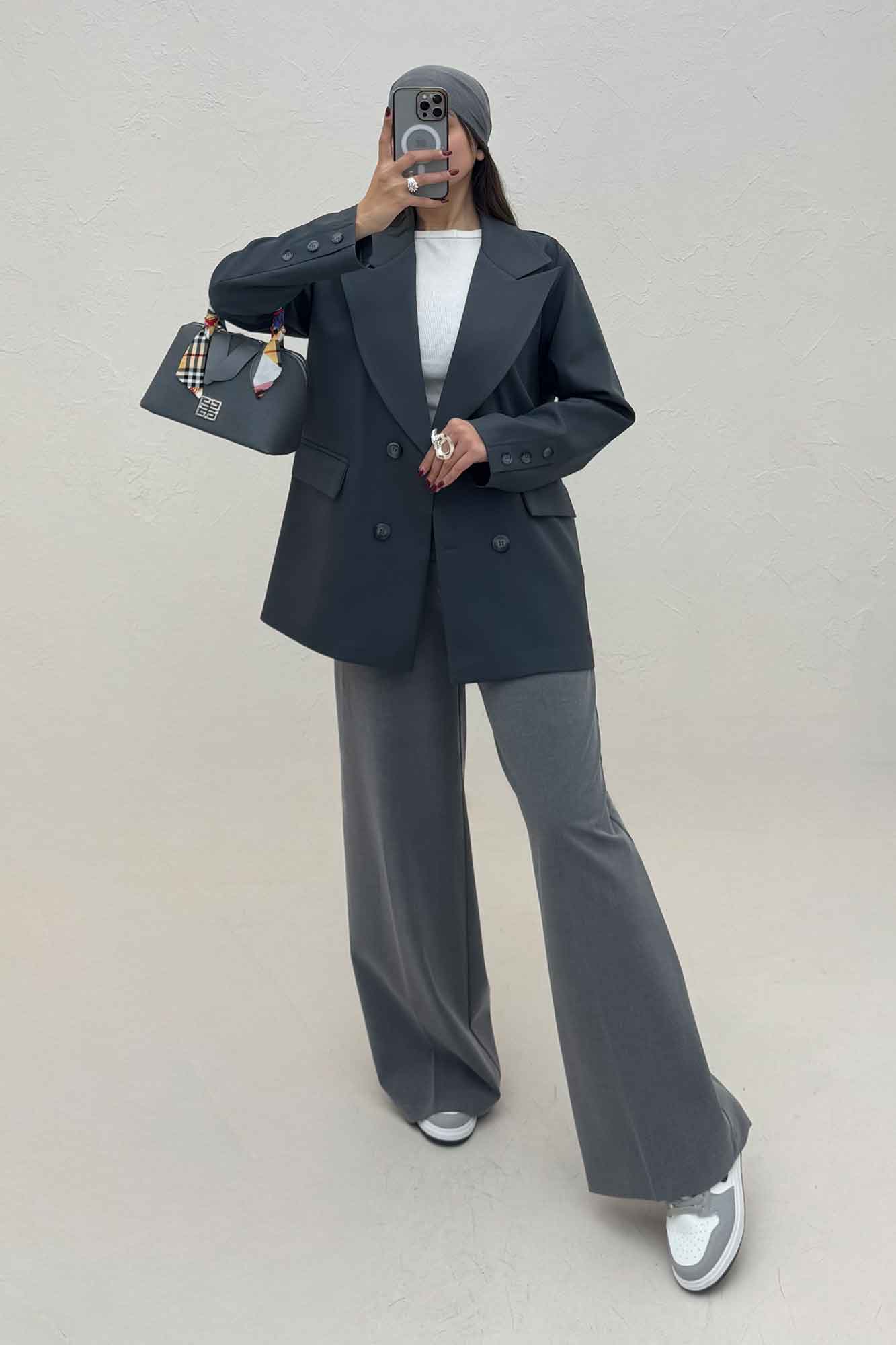 کت مازراتی یقه انگلیسی سر آستین دکمه