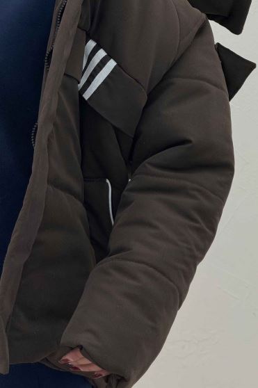 کاپشن کلاه دار پشت بلند