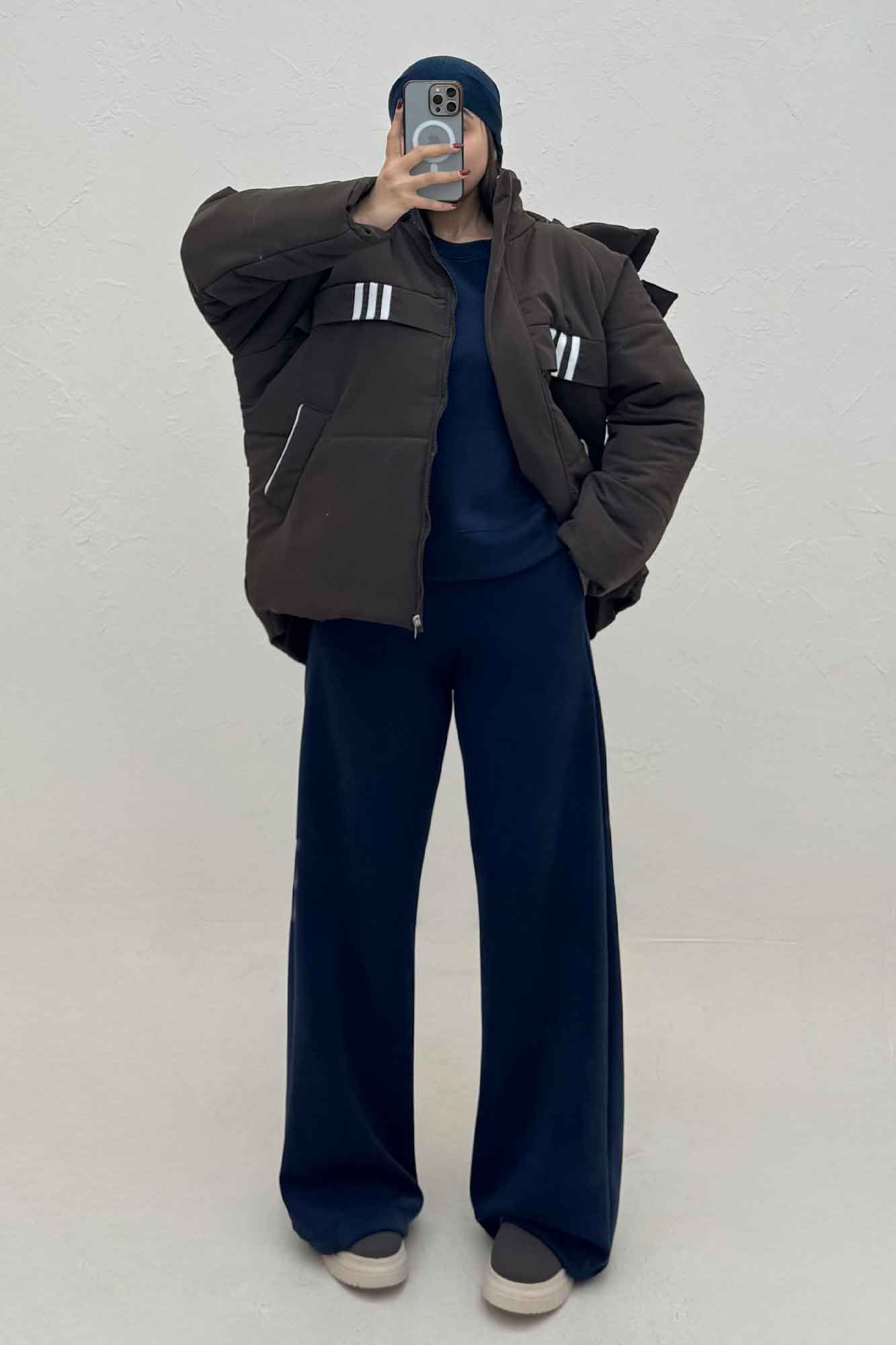 کاپشن کلاه دار پشت بلند