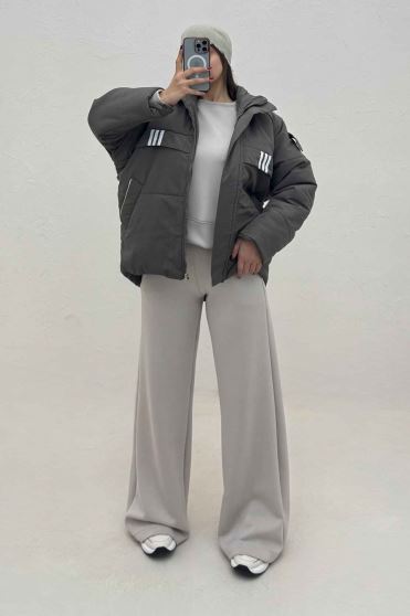 کاپشن کلاه دار پشت بلند