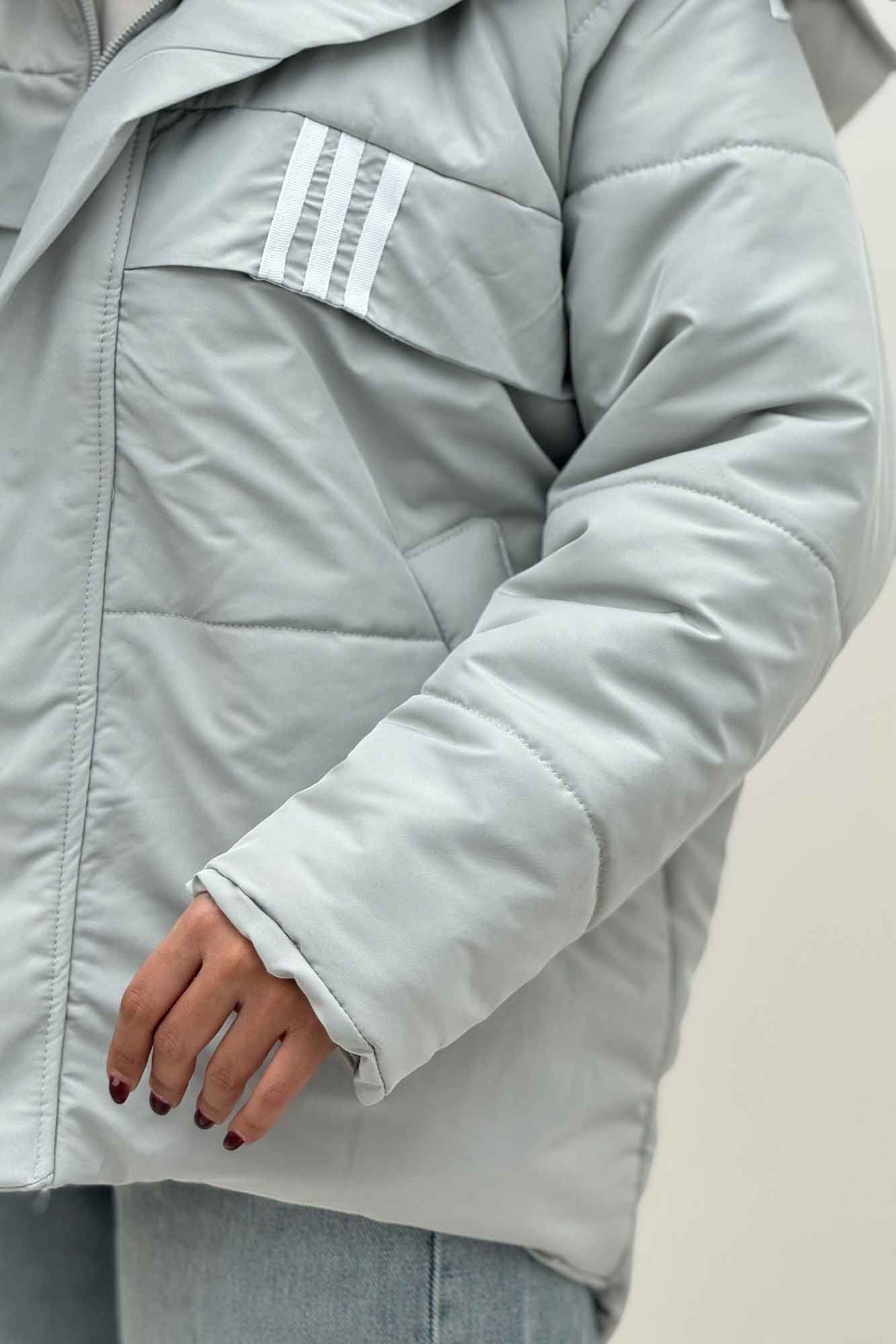 کاپشن کلاه دار پشت بلند