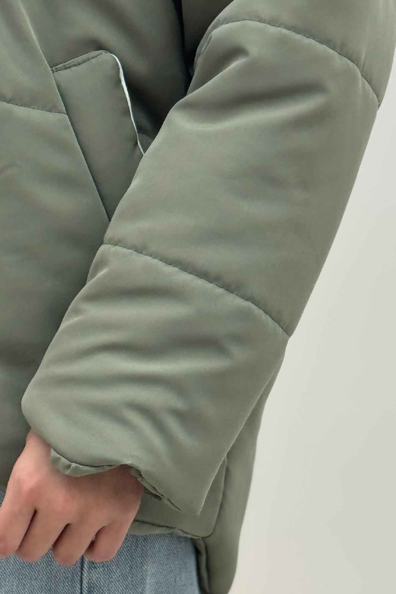 کاپشن کلاه دار پشت بلند